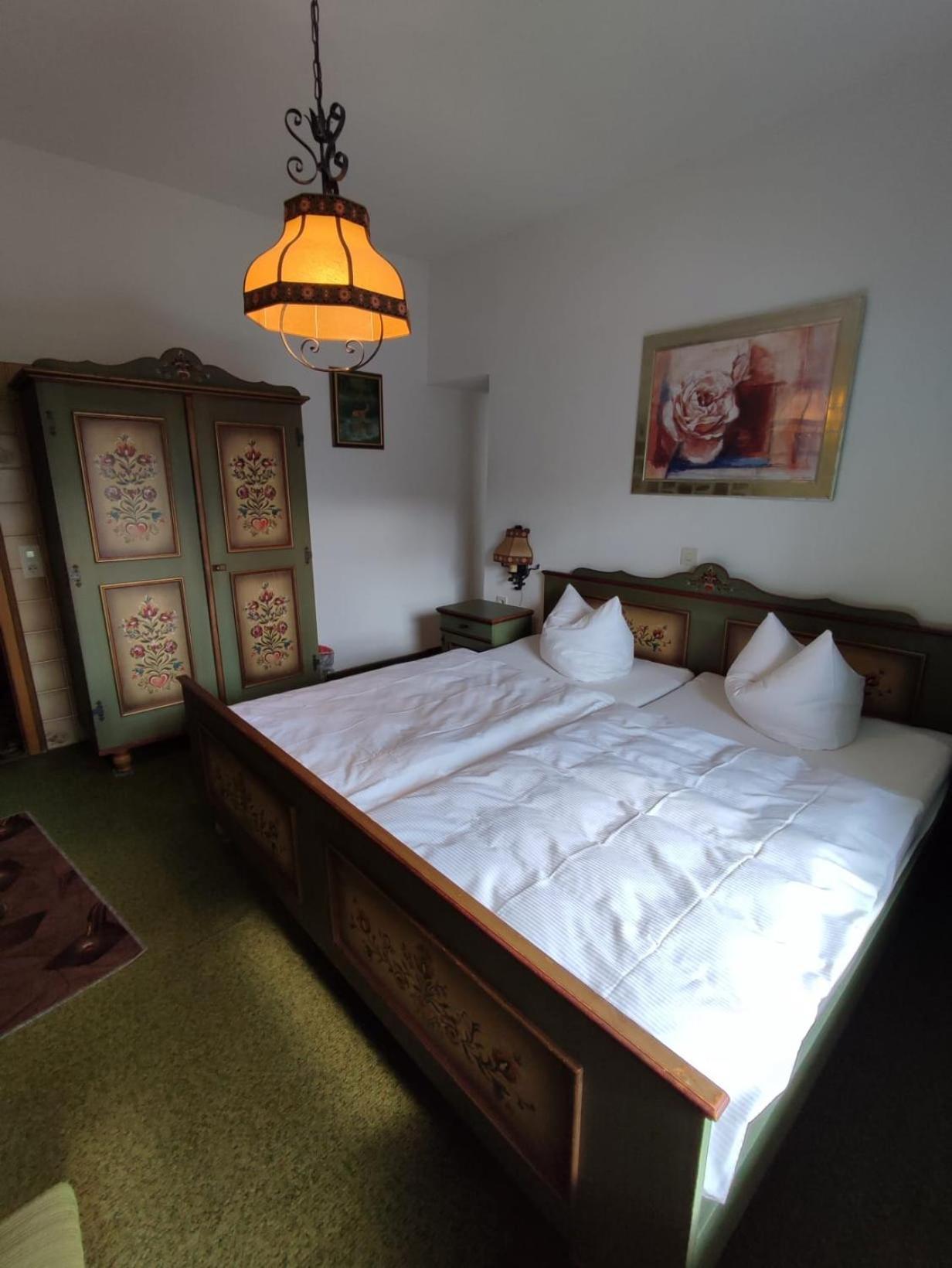 Hotel-Restaurant Burg-Ramstein Kordel Eksteriør bilde