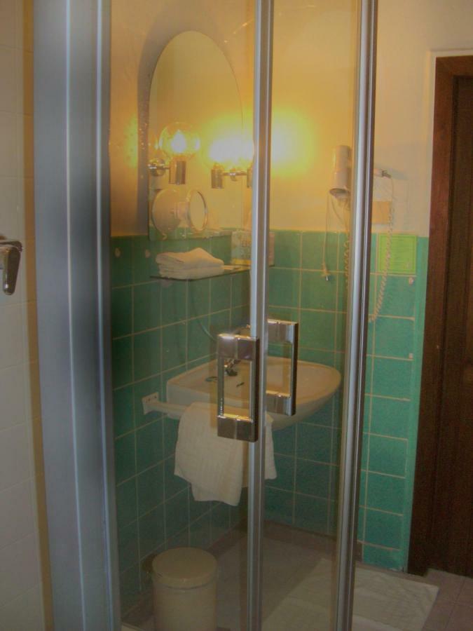 Hotel-Restaurant Burg-Ramstein Kordel Eksteriør bilde