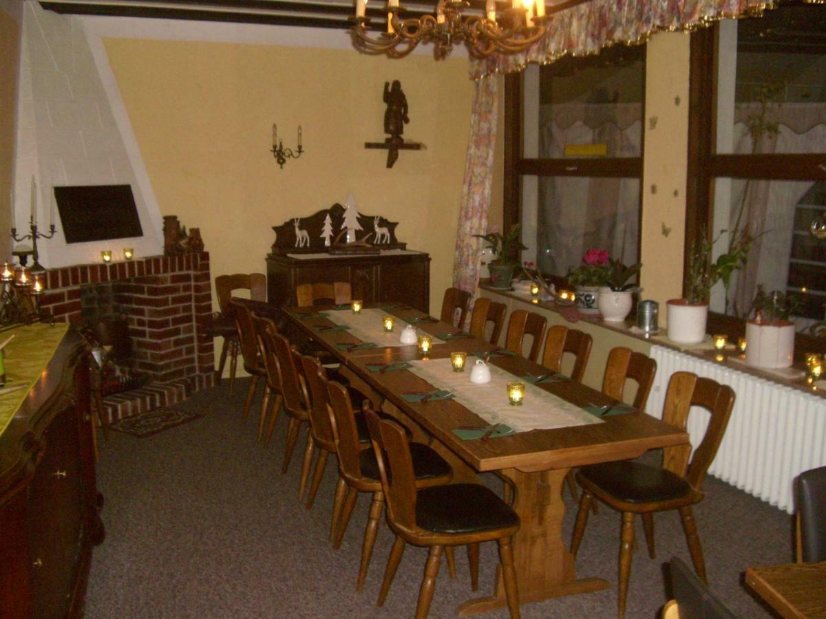 Hotel-Restaurant Burg-Ramstein Kordel Eksteriør bilde